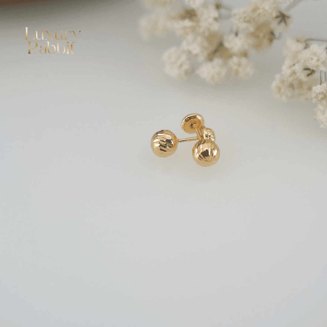 18k Diamond Cut Ball Stud