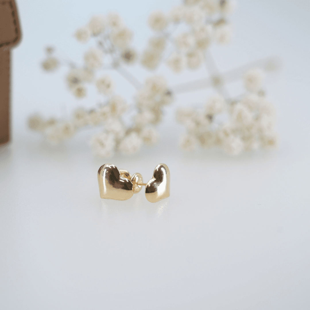 18k Heart Earrings