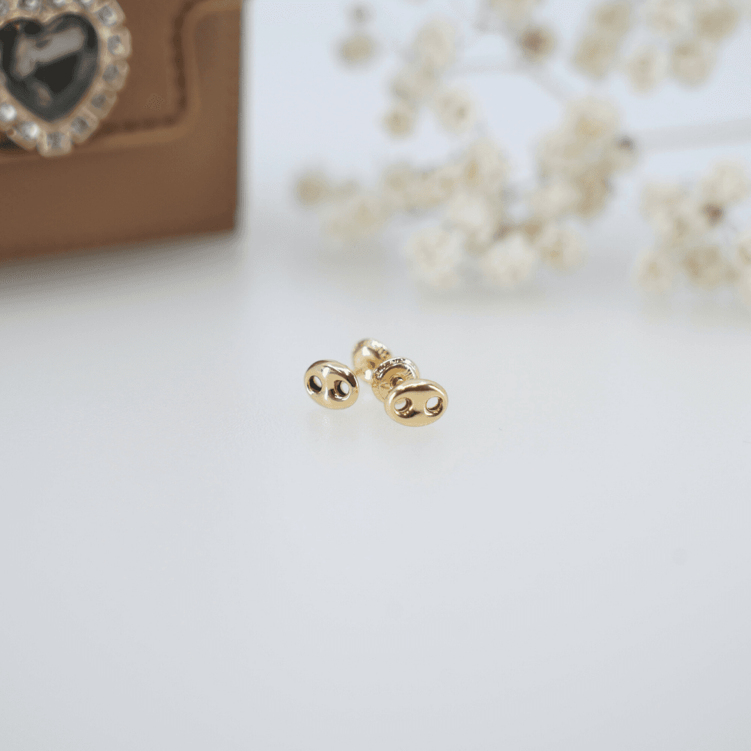 18k Gold GG Stud Small