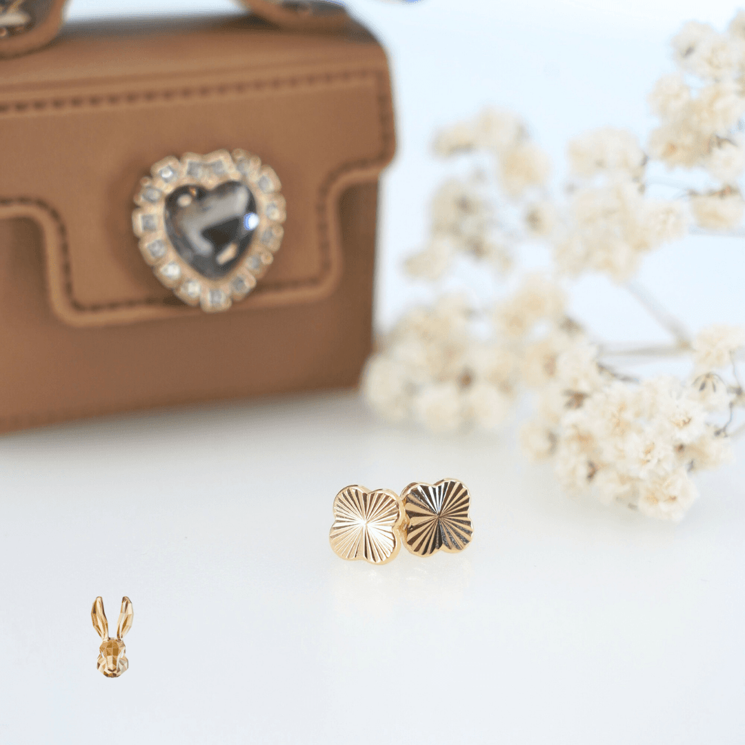 18k clover flower small earring