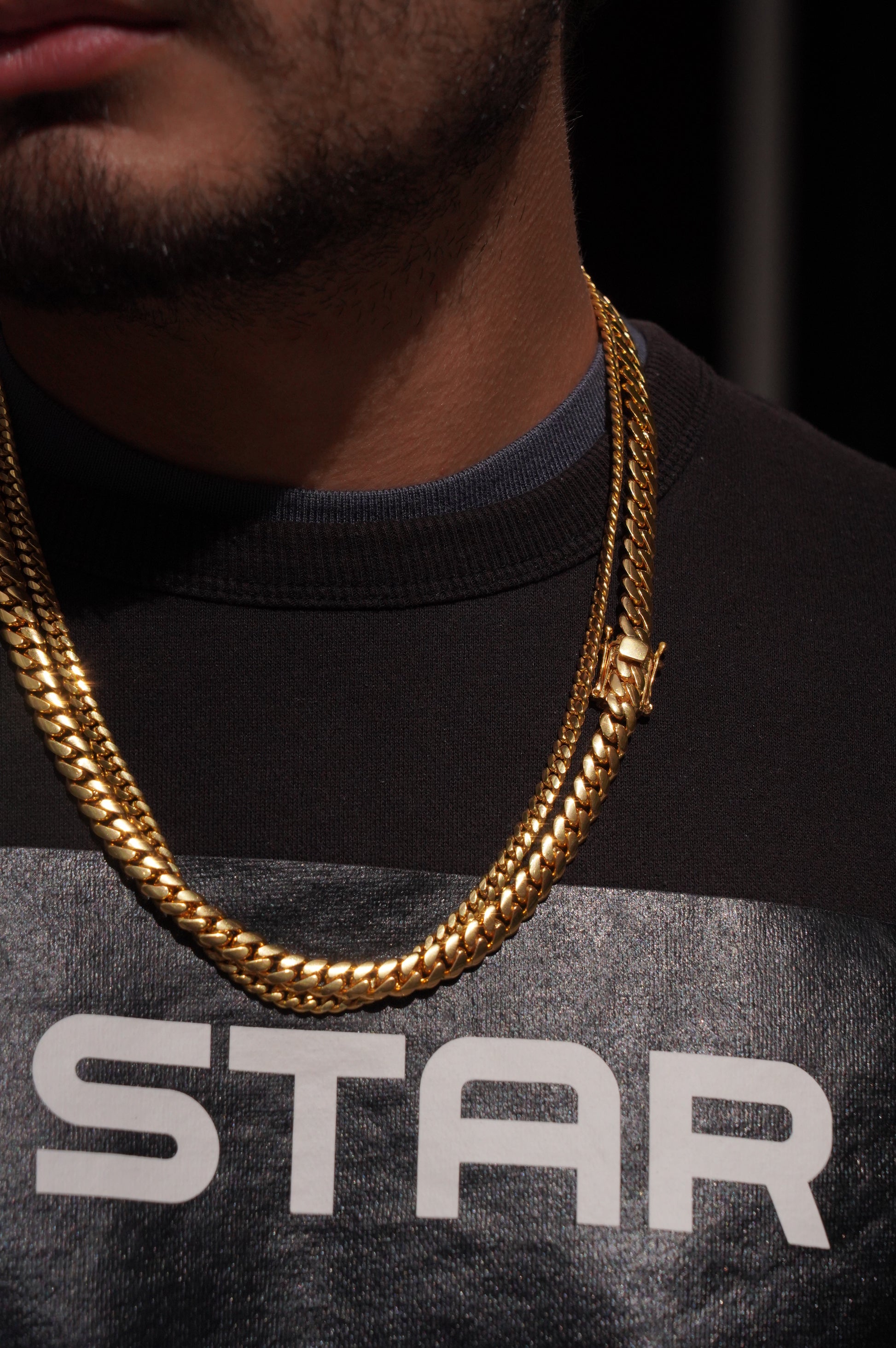 18k solid cuban link gold  50 gr