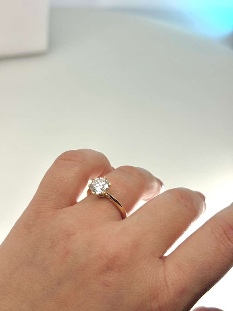 14k Classic promise Ring Diamond